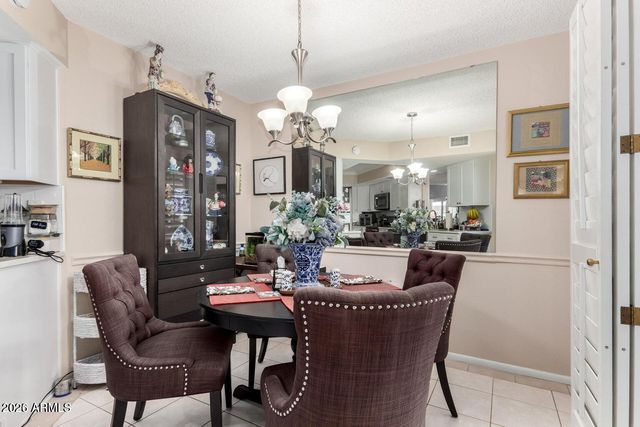 10802 W THUNDERBIRD Boulevard, Sun City, AZ 85351