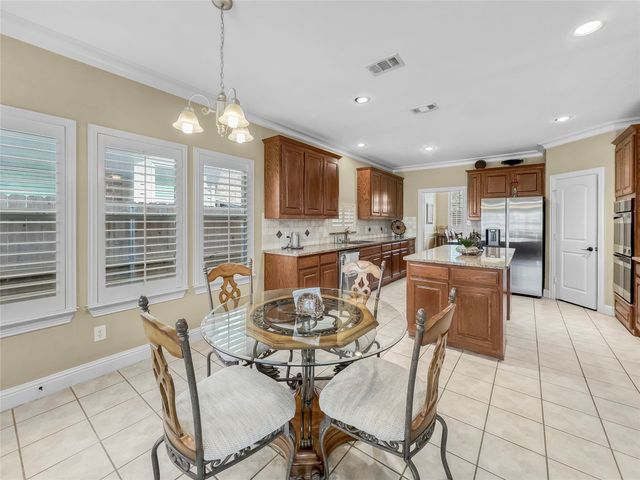 6951 Sea Harbor Drive, Grand Prairie, TX 75054