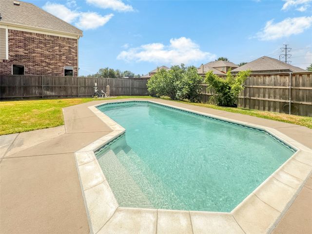 6951 Sea Harbor Drive, Grand Prairie, TX 75054