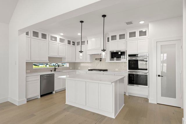 6417 White Creek Drive, Celina, TX 75009