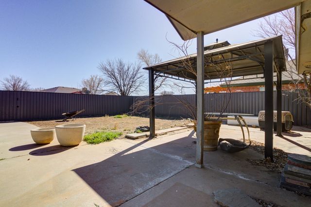 1023 Iola Drive, Lubbock, TX 79416