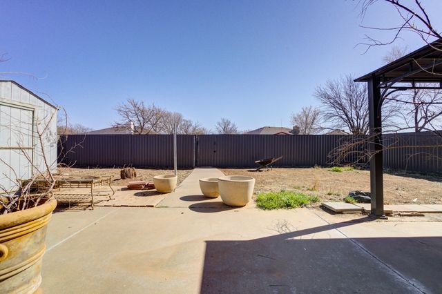 1023 Iola Drive, Lubbock, TX 79416