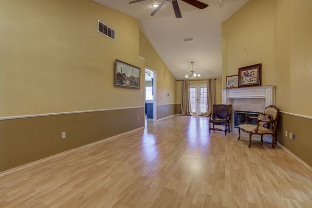 1023 Iola Drive, Lubbock, TX 79416