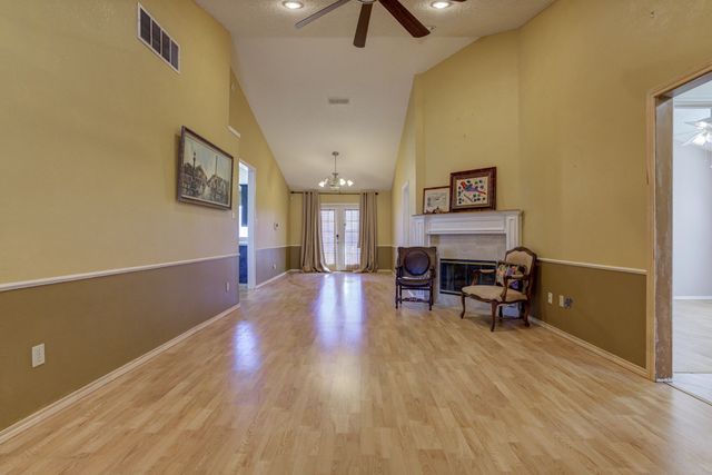 1023 Iola Drive, Lubbock, TX 79416