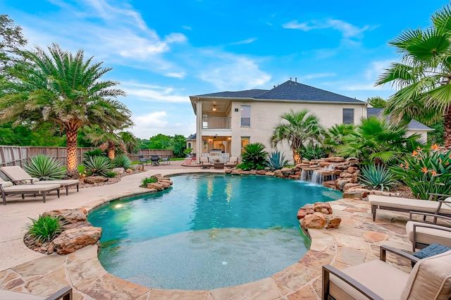 13130 Cane Lake Court, Sugar Land, TX 77498