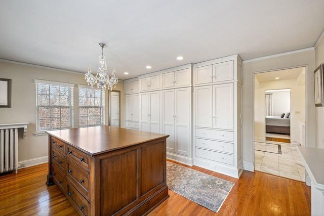 1014 Mount Curve Avenue, Minneapolis, MN 55403