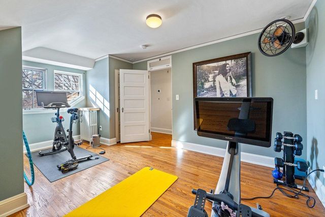 1014 Mount Curve Avenue, Minneapolis, MN 55403