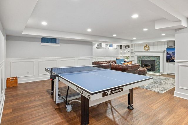 1014 Mount Curve Avenue, Minneapolis, MN 55403