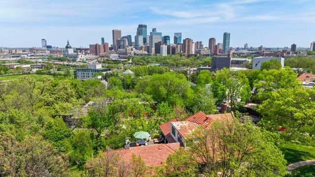 1014 Mount Curve Avenue, Minneapolis, MN 55403