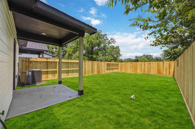7912 James Franklin, Houston, TX 77088