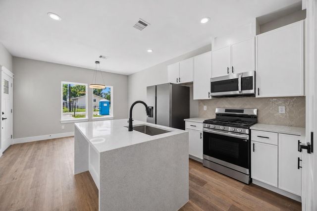 7912 James Franklin, Houston, TX 77088