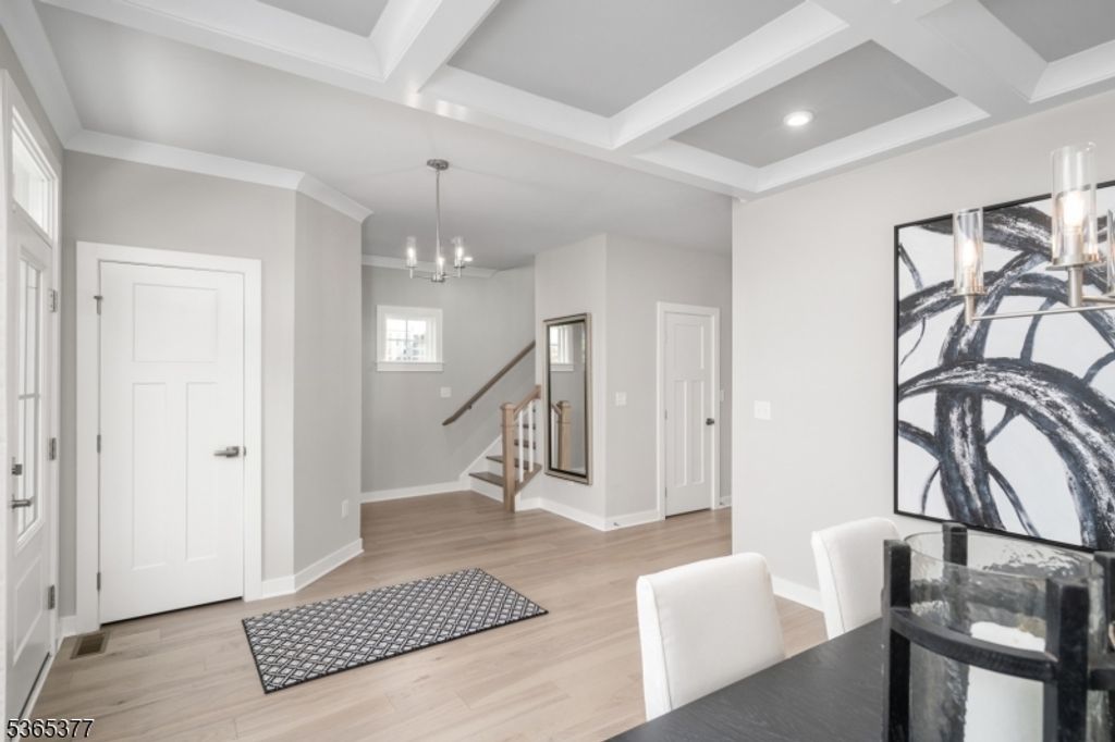 49 Willow Ln, Parsippany-troy Hills Twp., NJ 07054