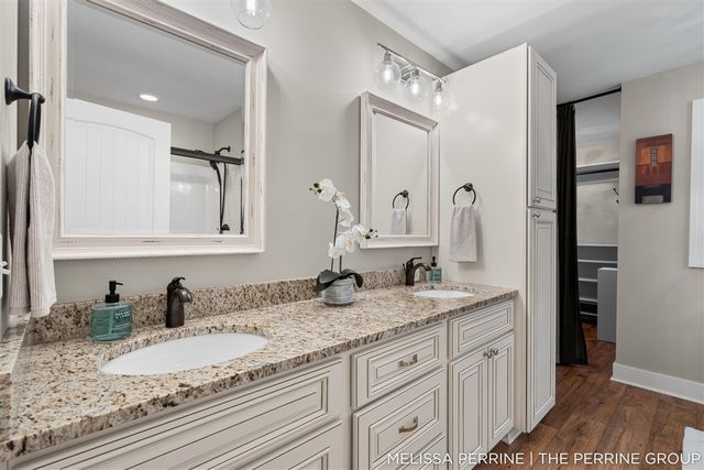 12125 Cherry Creek Ridge, Lowell, MI 49331
