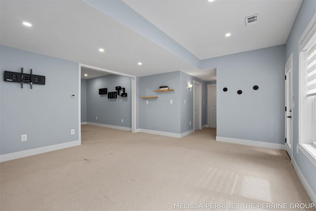 12125 Cherry Creek Ridge, Lowell, MI 49331