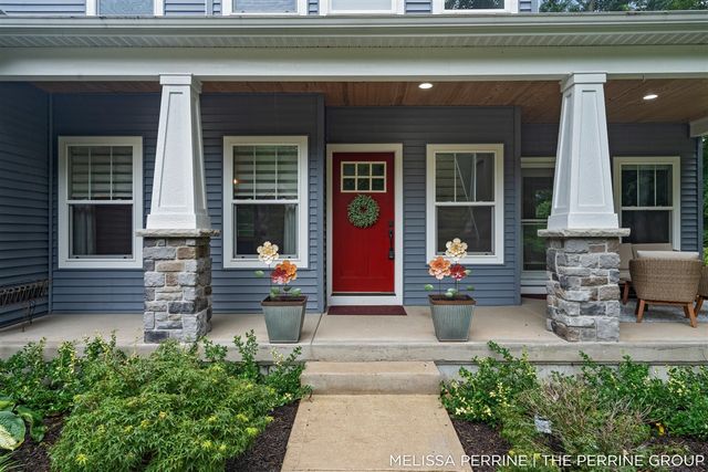 12125 Cherry Creek Ridge, Lowell, MI 49331