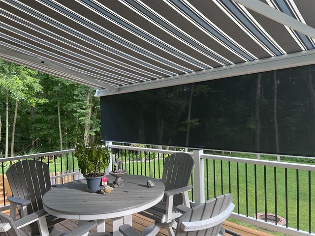 12125 Cherry Creek Ridge, Lowell, MI 49331