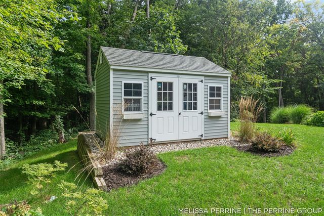 12125 Cherry Creek Ridge, Lowell, MI 49331
