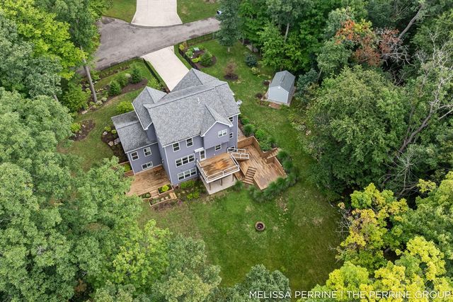 12125 Cherry Creek Ridge, Lowell, MI 49331