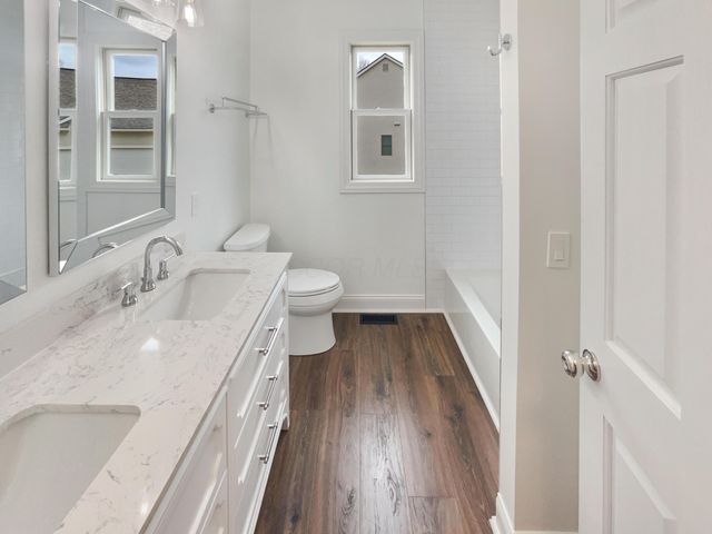 8665 Birch Brook Loop, Pickerington, OH 43147