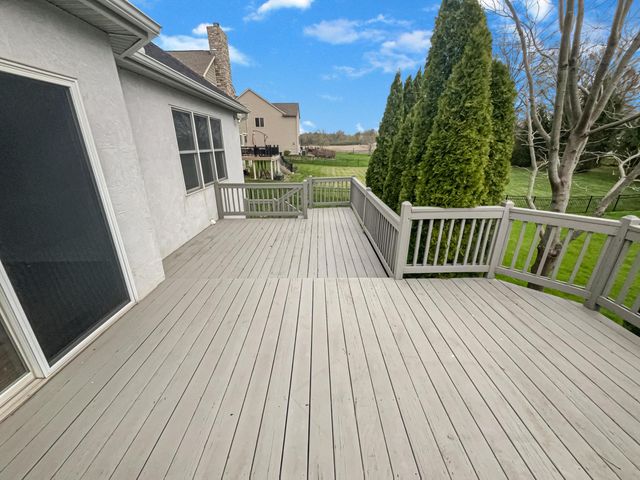 8665 Birch Brook Loop, Pickerington, OH 43147