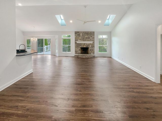 8665 Birch Brook Loop, Pickerington, OH 43147
