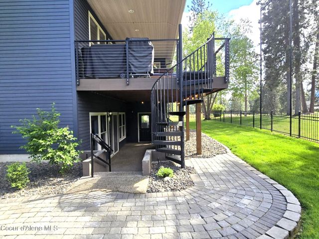 706 N DUNDEE DR, Post Falls, ID 83854