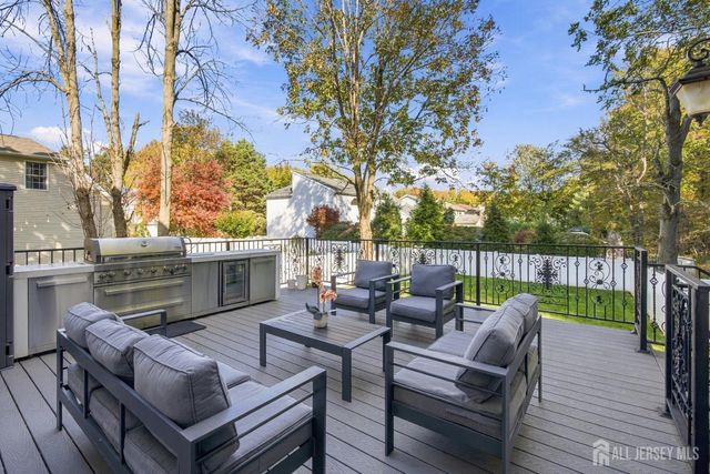 120 Tingley Lane, Edison, NJ 08820