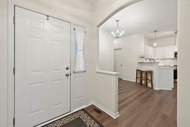 1508 N Waterbury Circle, Palatine, IL 60074