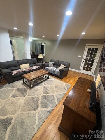 4266 Smokey Creek Road, Lenoir, NC 28645
