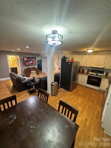 4266 Smokey Creek Road, Lenoir, NC 28645