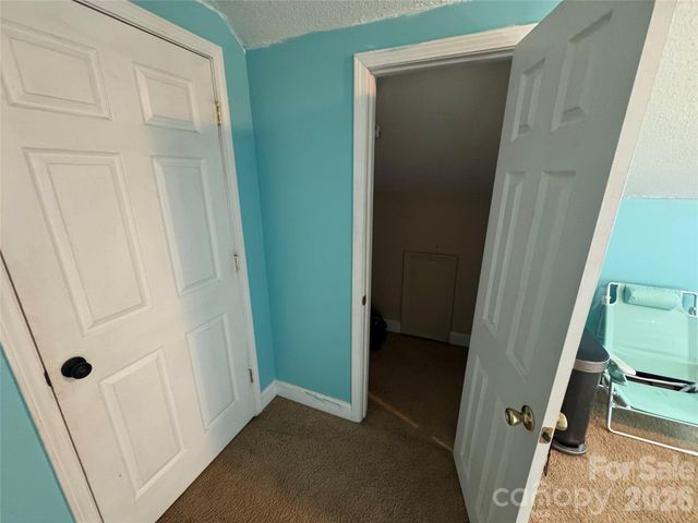 4266 Smokey Creek Road, Lenoir, NC 28645