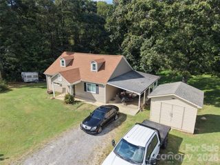 4266 Smokey Creek Road, Lenoir, NC 28645