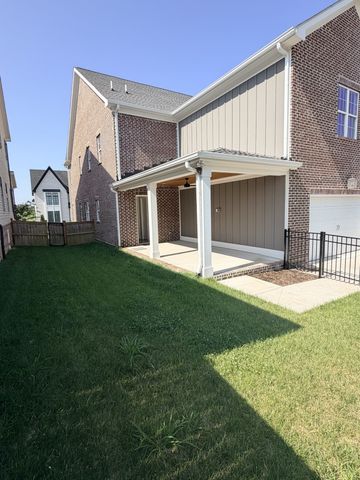 4030 Kathie Dr, Thompsons Station, TN 37179