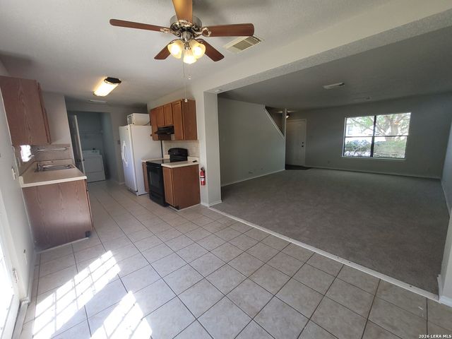 6110 Candletree, San Antonio, TX 78244