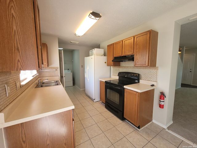6110 Candletree, San Antonio, TX 78244