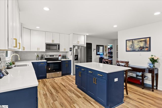 130 Dogwood Terrace, Marietta, SC 29661