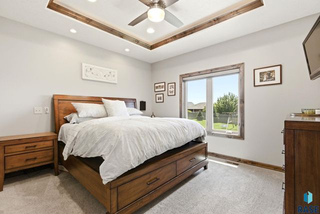 2405 S Durango Cir Circle, Sioux Falls, SD 57110
