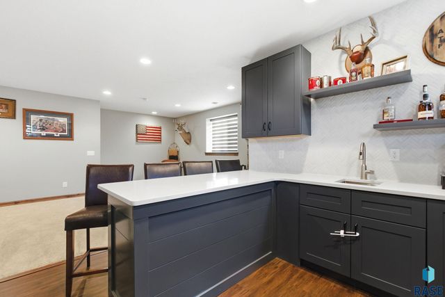 2405 S Durango Cir Circle, Sioux Falls, SD 57110