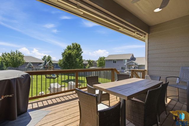 2405 S Durango Cir Circle, Sioux Falls, SD 57110
