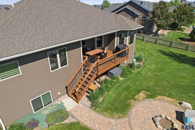 2405 S Durango Cir Circle, Sioux Falls, SD 57110