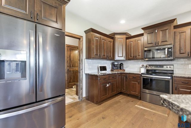 2405 S Durango Cir Circle, Sioux Falls, SD 57110