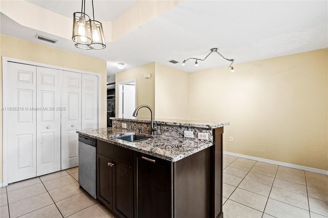 604 SW 107th Ave 706, Pembroke Pines, FL 33025