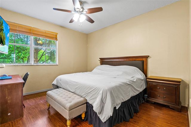 604 SW 107th Ave 706, Pembroke Pines, FL 33025