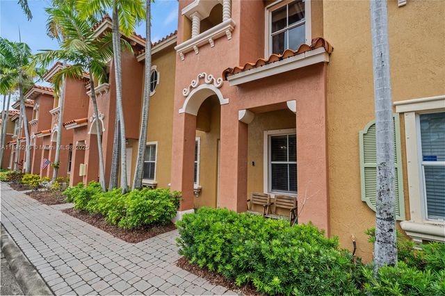 604 SW 107th Ave 706, Pembroke Pines, FL 33025
