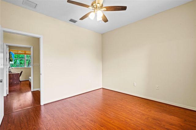 604 SW 107th Ave 706, Pembroke Pines, FL 33025