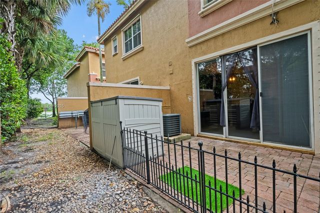 604 SW 107th Ave 706, Pembroke Pines, FL 33025