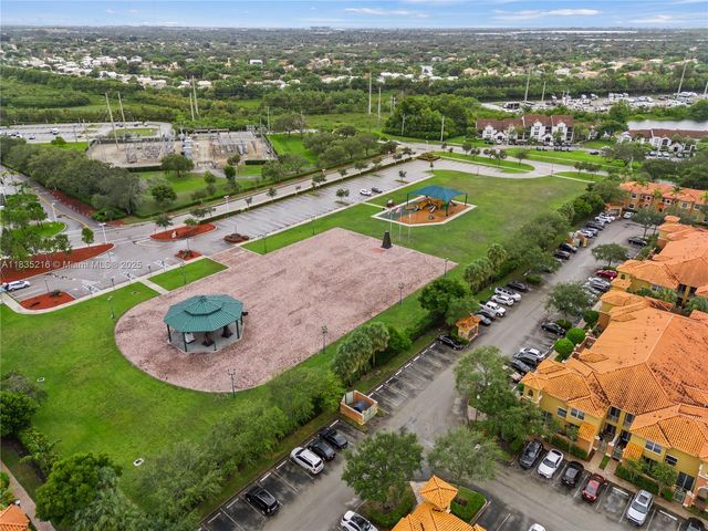 604 SW 107th Ave 706, Pembroke Pines, FL 33025