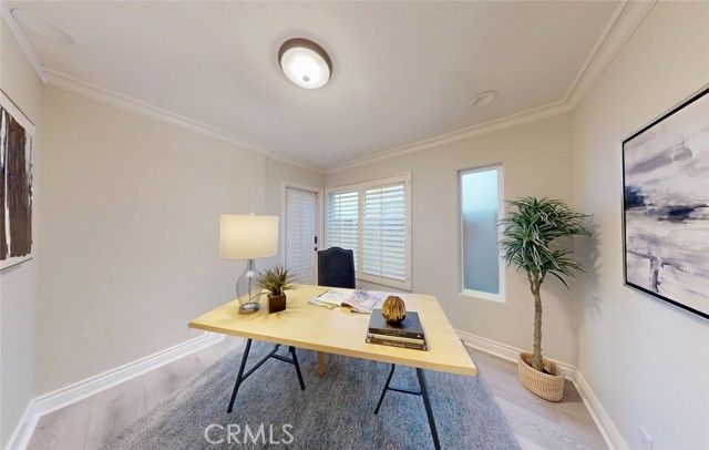 322 12 th, Huntington Beach, CA 92648