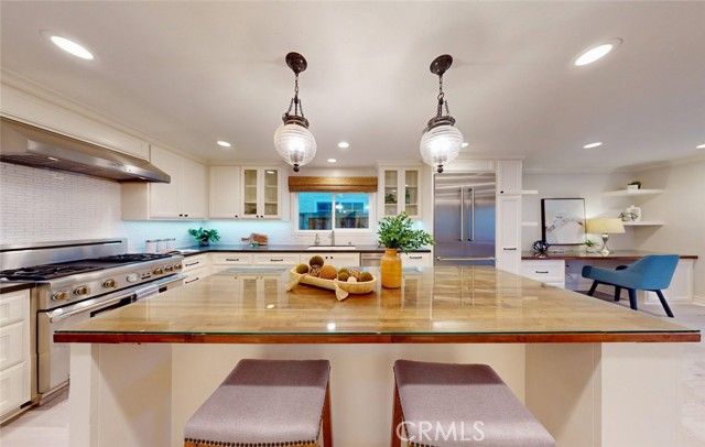 322 12 th, Huntington Beach, CA 92648