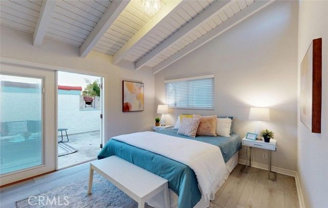 322 12 th, Huntington Beach, CA 92648